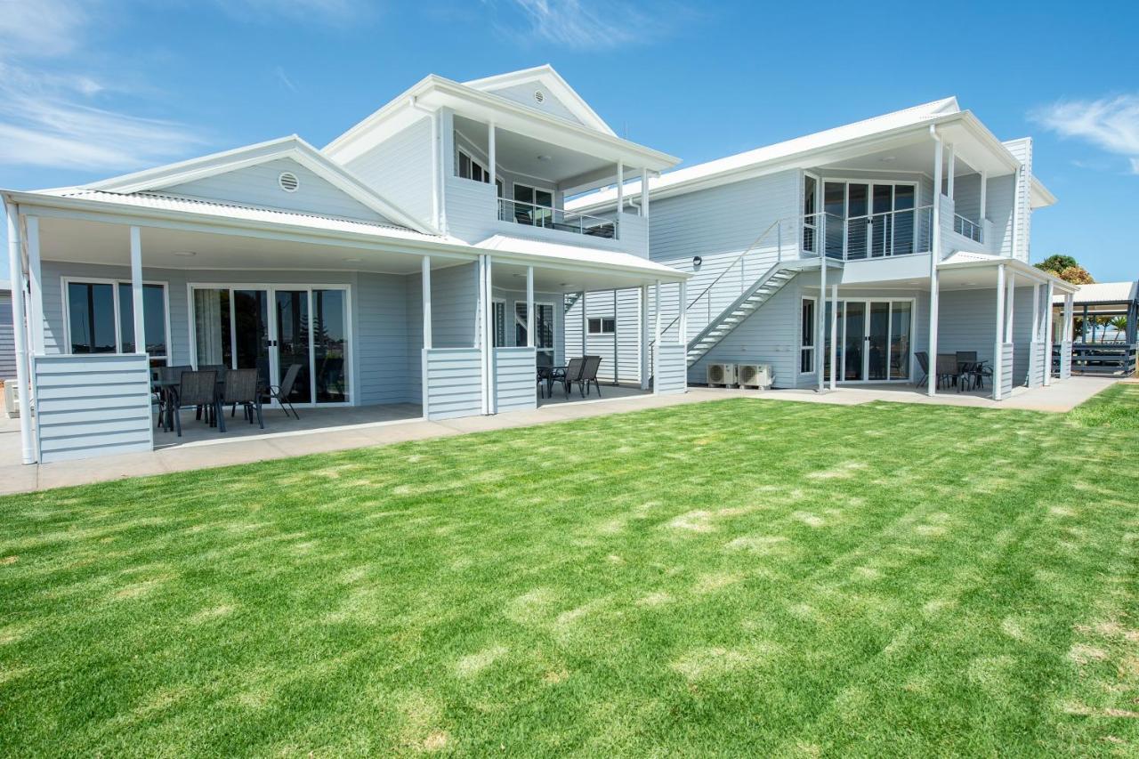 Wallaroo Beachfront Tourist Park Екстер'єр фото