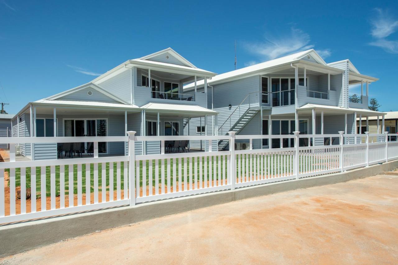 Wallaroo Beachfront Tourist Park Екстер'єр фото