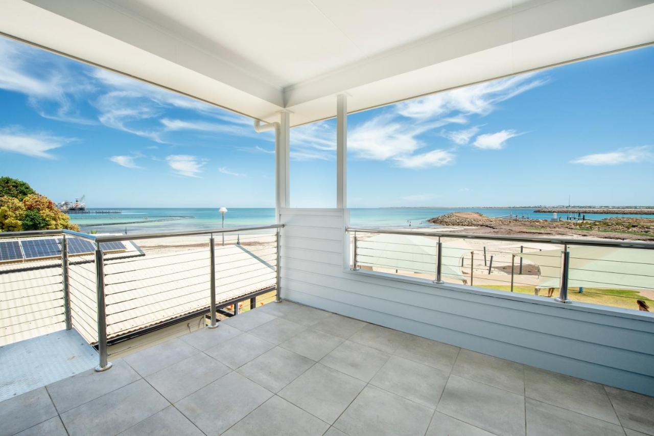 Wallaroo Beachfront Tourist Park Екстер'єр фото