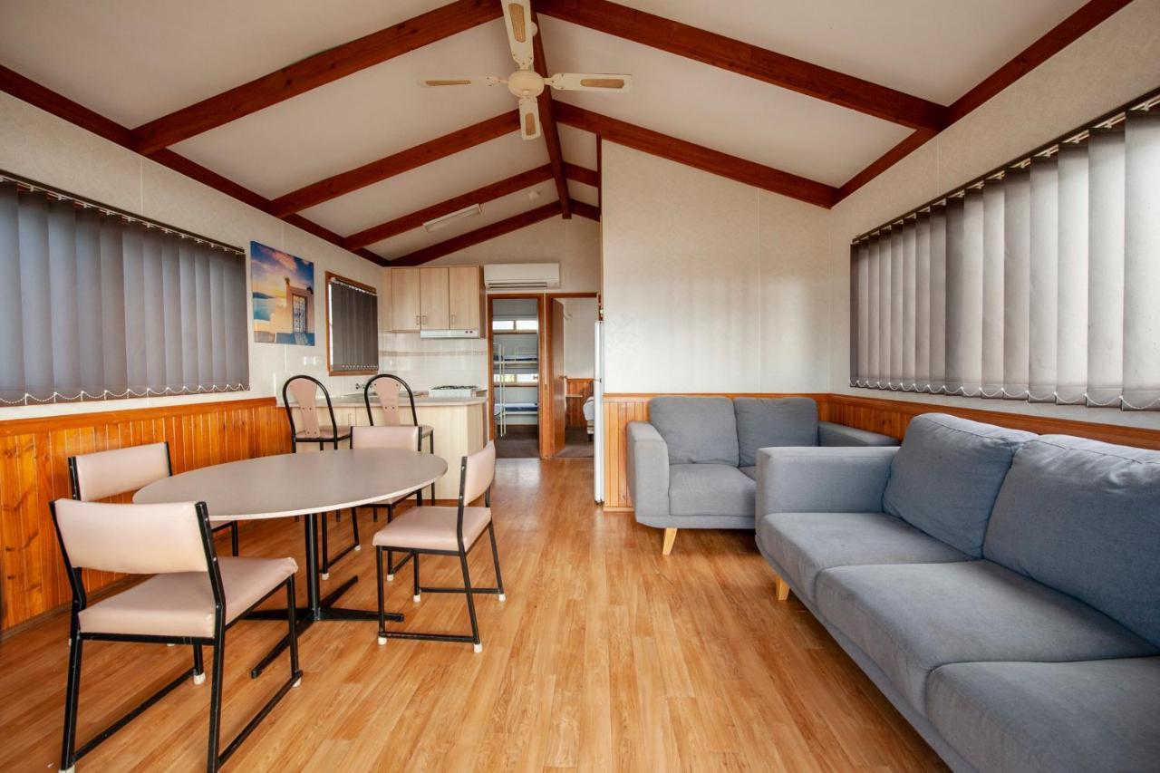 Wallaroo Beachfront Tourist Park Екстер'єр фото